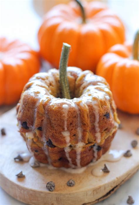 Mini Pumpkin Bundt Cakes With Cinnamon Glaze Damn Delicious