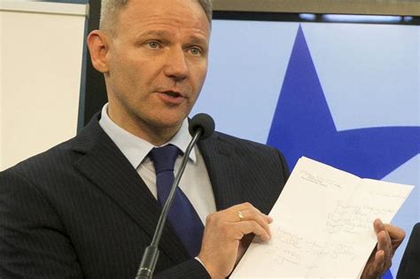 Skończył polonistykę na uniwersytecie wrocławskim. Żona rzuca Protasiewicza przez politykę - Super Express ...