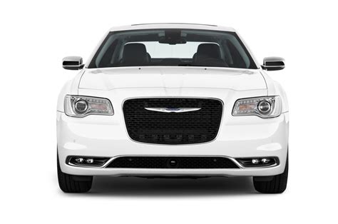 2017 Chrysler 300 Reviews And Rating Motor Trend