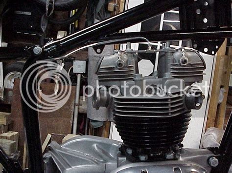 66 T120r Rocker Oil Feed Pipe Location Triumph Forum Triumph Rat