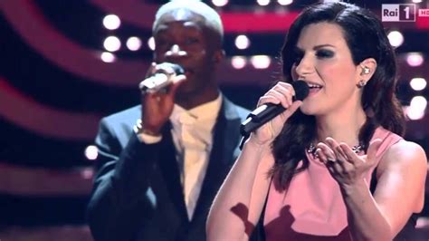 Laura Pausini Siamo Simili Dobbiamo Unirci Sanremo 2016 Youtube