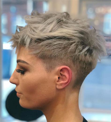 2022 Popular Shattered Choppy Bangs Pixie Haircuts