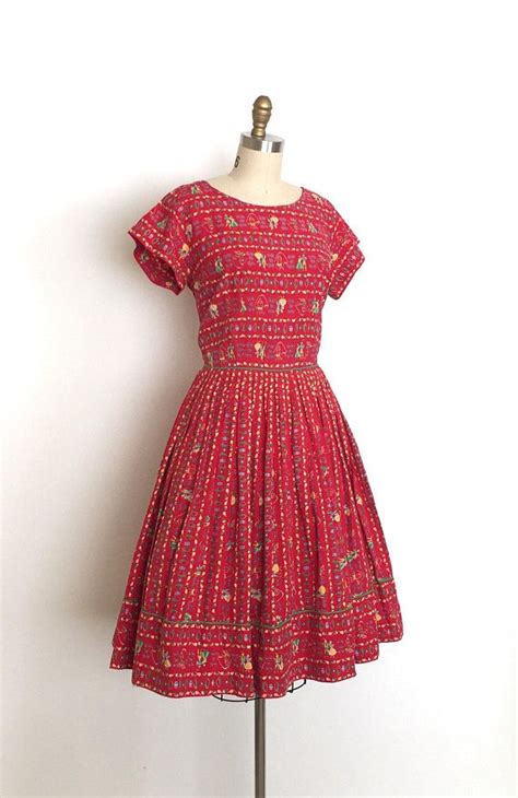 Vintage 1950s Dress 50s Folk Novelty Print Dress Fashion Moda 1950s Fashion Vintage Fashion