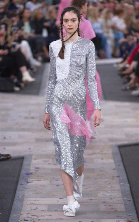 The Catwalk Looks We Love From London Fashion Week Fashion Fashion