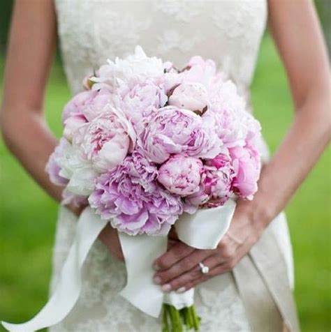How To Make A Hand Tied Wedding Bouquet Wedding Flowers