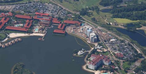 Disneys Polynesian Dvc Tower Stands Out On Seven Seas Lagoon