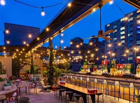 The Ready Rooftop Bar Rooftop Bar In Nyc New York The Rooftop Guide