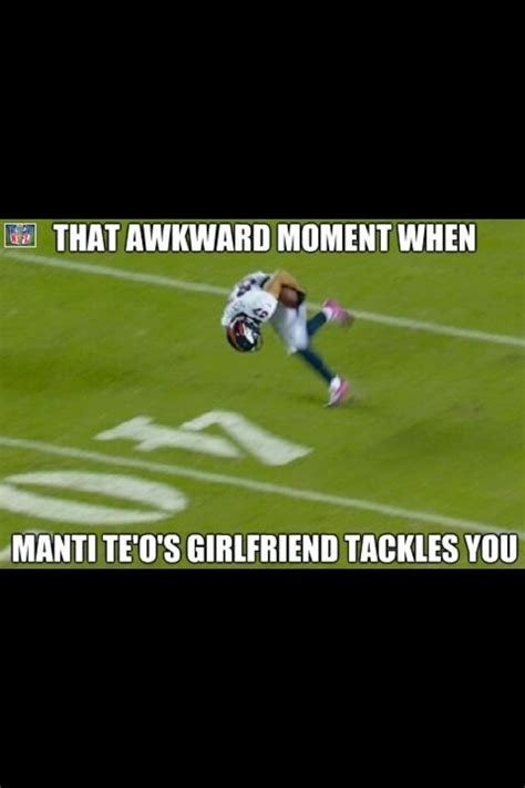 That Awkward Moment When Football Funny Awkward Moments Nfl Memes