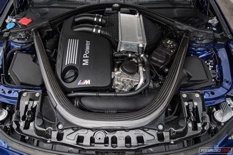 2018 BMW M4 CS review (video) | PerformanceDrive