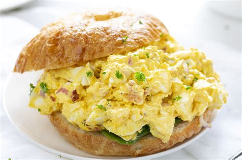 Are you making deviled eggs or dying eggs for easter weekend? My favorite egg salad has to have 2 important things: lots of eggs and lots of flavor! This ...