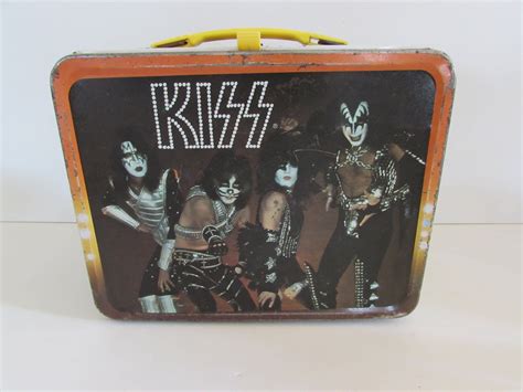 1977 Kiss Lunchpail Vintage Kiss Lunchbox By Thermos Rock Etsy In 2020 Kiss Memorabilia