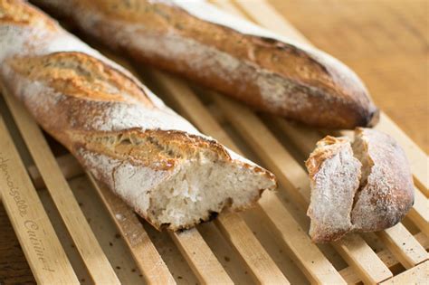 Mini baguette maison sans pétrissage croustillante /no knead crusty bread. Baguette maison au levain : la recette