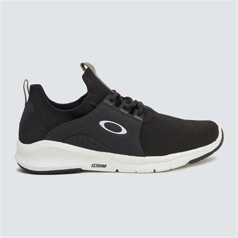 Oakley Dry Trainer Light Up Trainers