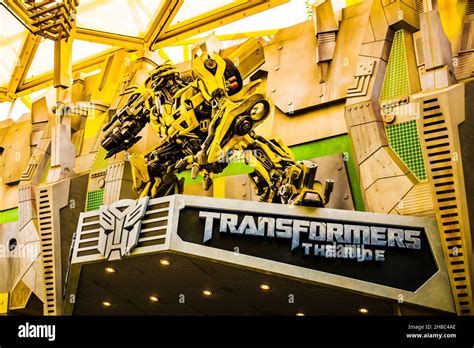Transformers The Ride La última Batalla De 3d Con Bumblebee Dando La