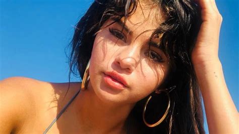 Selena Gomez Eski Sevgililerim Deli Olduğumu Düşünüyor Son Dakika