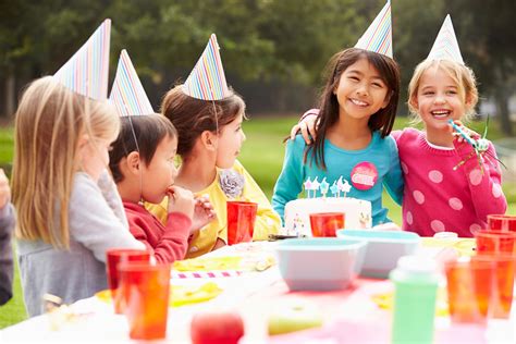 Must Have Party Tips For The Guests - Counting Candles