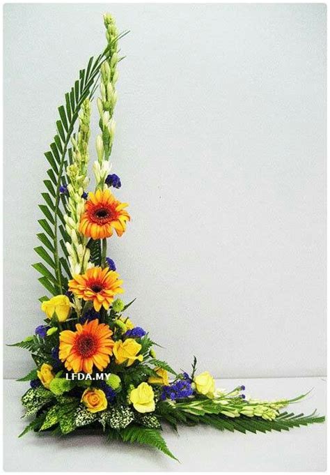 9 Best L Shaped Flower Arrangements Images On Pinterest Floral