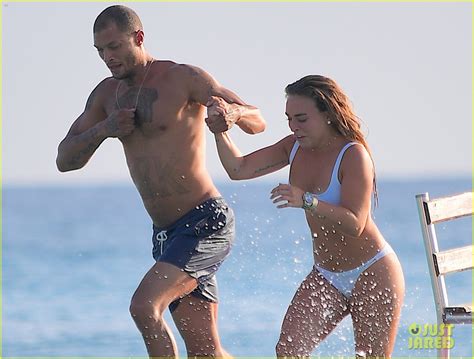 Hot Felon Jeremy Meeks Chloe Green Hit The Beach In Barbados Photo Bikini Photos