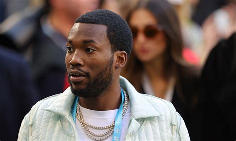 Meek Mill Videos Police Stop And Search On His Private Jet Watch
