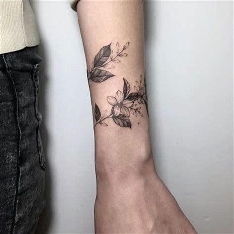 This is a beautiful pieces of tattoo ideas for wrist tattoos for. 50 Meaningful Wrist Bracelet Floral Tattoo Designs You ...