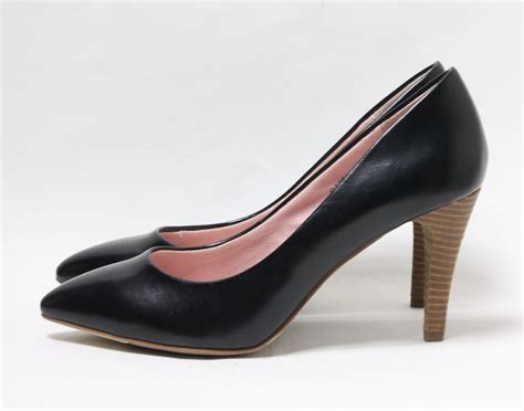 Pumps in schwarz in markenqualität bestellen sie bei wenz online. Pumps schwarz Gr. 36 | Pumps, Schuhe, Leder