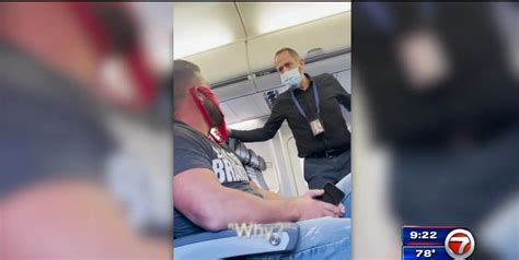 Man Kicked Off United Airlines Flight At Fll For Wearing Womens Underwear As Mask Wsvn 7news