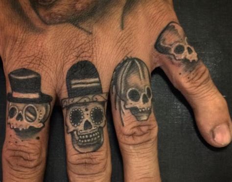 See more ideas about skull tattoos, skull, tattoos. Totenkopf Tattoos - 20 Ideen mit Bedeutung