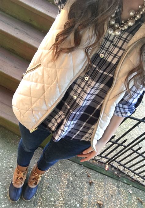 Blue And White Flannel Bean Boots Casual Winter Outfits Winter