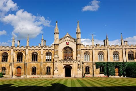 Universities In Uk List Of British Colleges And Institutes Rankings