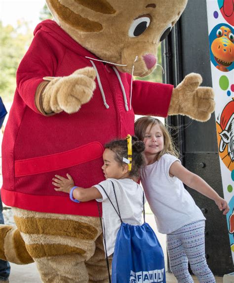 Ket Education Daniel Tiger S Be My Neighbor Day Events