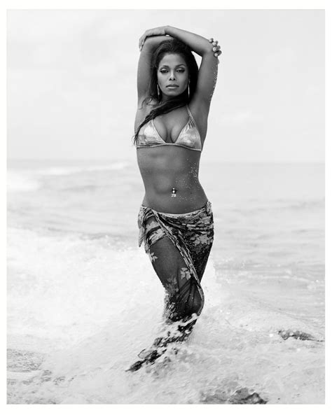 44 Hottest Janet Jackson Bikini Pictures Will Rock Your World The Viraler