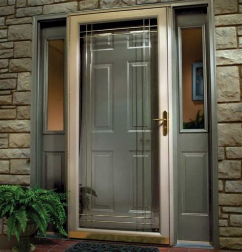 Ada beberapa model pintu minimalis yang sedang menjadi trend saat ini seperti pintu minimalis dengan warna dominan putih, pintu minimalis kupu tarung dan pintu minimalis berbahan aluminium. 27+ Model Kusen Pintu Minimalis Kayu, Aluminium, UPVC ...