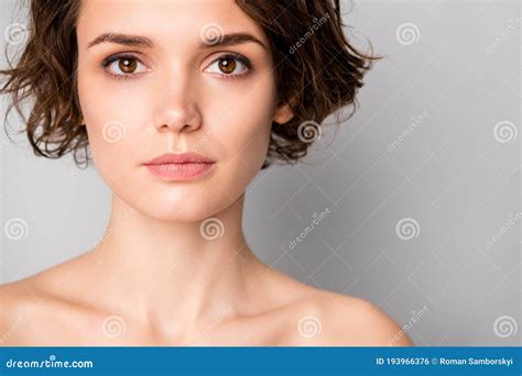 Closeup Photo Of Beautiful Naked Lady Bobbed Short Hairstyle Perfection Concept Not Smiling Nude