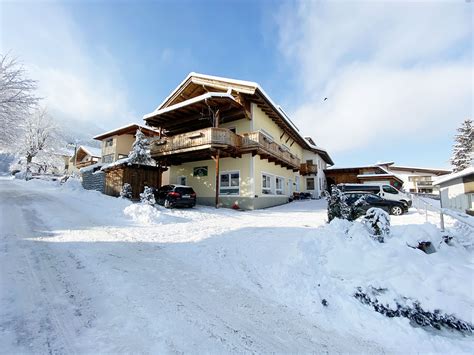Häuser zum kauf in kaltenbach, spangenberg verzeichnet auf einer landkarte mit kaltenbach, spangenberg · haus. Das Haus Schiestl in Kaltenbach