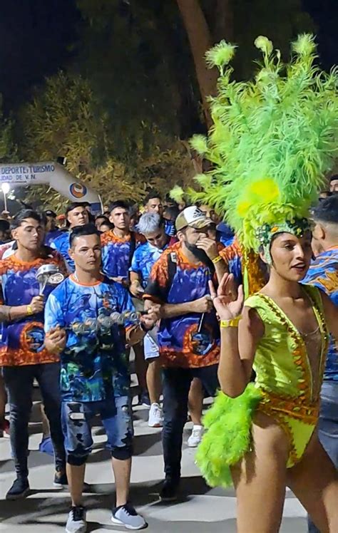 Audio Y Fotos Villa Nueva Presentó Anoche Sus Carnavales Gigantes