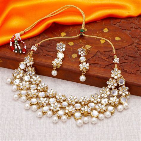 Sukkhi Traditional Kundan Gold Plated Wedding Jewellery Pearl Choker