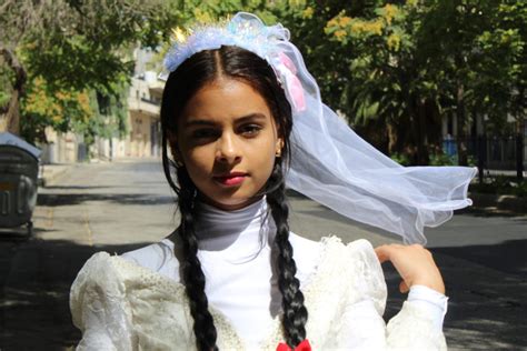 Child Brides Nada Al Ahdal The Yemeni Girl Who Said No Tiny Hand