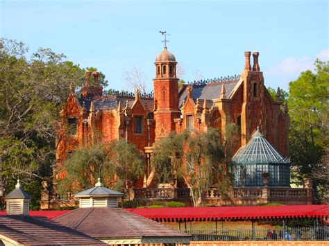 The Walt Disney World Picture Of The Day The Haunted Mansion In A