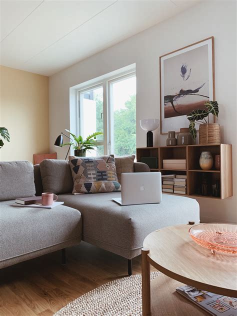 The story of sofacompany started back in 2012 with two designers' dream of challenging the conservative furniture industry by creating beautiful danish furniture design. Den perfekte sofa kombination: Ellis fra Sofacompany ...