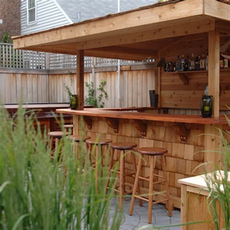 Coole garten bar ideen zum selber bauen aus holzbrettern. Garten-Bar selber bauen | Bar im hinterhof, Gartenbar, Bar ...