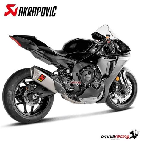 The yzf r1m is a powered by 998cc bs6 engine mated to a 6 is speed. Akrapovic Full Exhaust System Evolution Line Racing ...