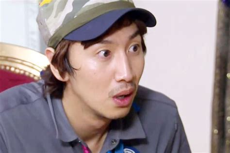 He made his acting debut in the sitcom here he comes (2008). "Running Man" PD Doesn't Understand How Lee Kwang Soo Is ...