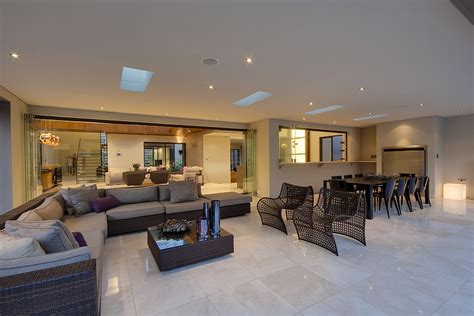 We did not find results for: Dramatic Contemporary Residence Amazes With Stunning ...
