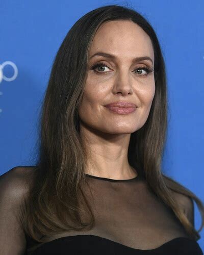 Angelina Jolie Bio Affair Divorce Net Worth Ethnicity Salary Age