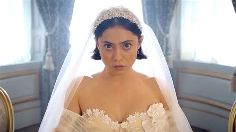 Why You Need To Watch Hulu S New Comedy Thriller Wedding Season The Handbook