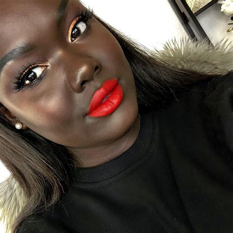 25 Cute Makeup With Red Lipstick For Black Women That You Must Try
