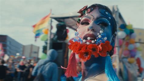 HISTORIAS REALES LGBT QUE PUEDES VER EN HBO MAX Urbanda Magazine