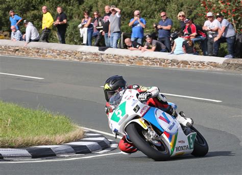 Record Breaking Win For Kiwi Star Anstey In Sure Lightweight Classic Tt The Worlds