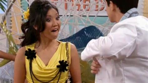Wizards Of Waverly Place Cast Away To Another Show - Wizards of Waverly Place Season 2 Episode 25