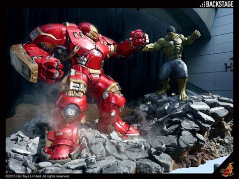 Hot Toys Reveals Life-Size Display of Hulk vs Hulkbuster - ComingSoon.net
